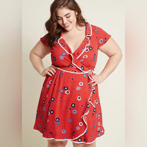 MODCLOTH NWOT Daytime Dapper Wrap Dress in Red - Picture 2 of 7